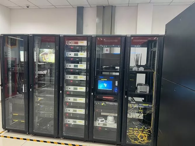 ຕູ້ປັດຈຸບັນອ່ອນແອ